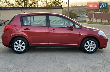 Хэтчбек Nissan TIIDA 2007 в 