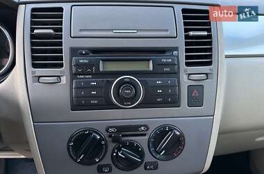Хэтчбек Nissan TIIDA 2007 в 
