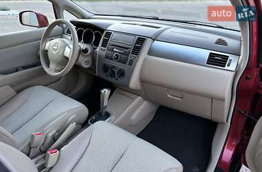 Хэтчбек Nissan TIIDA 2007 в 