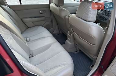 Хэтчбек Nissan TIIDA 2007 в 