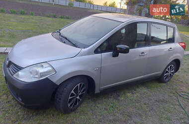 Хетчбек Nissan TIIDA 2007 в 