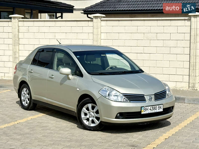 Седан Nissan TIIDA 2007 в Одесі