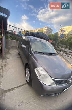 Хетчбек Nissan TIIDA 2008 в Львові