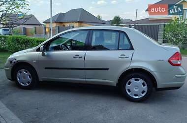 Хетчбек Nissan TIIDA 2008 в 