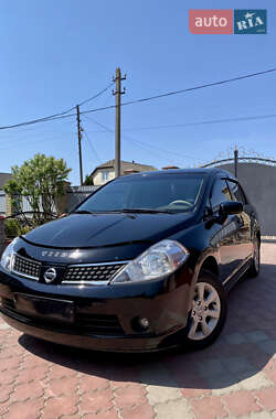 Седан Nissan TIIDA 2008 в Киеве