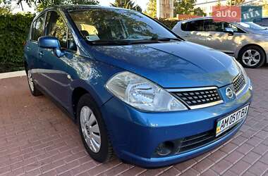 Хетчбек Nissan TIIDA 2008 в 