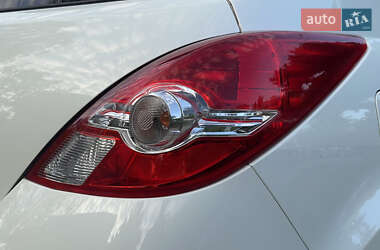 Хетчбек Nissan TIIDA 2011 в 