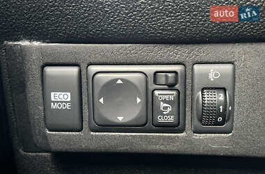 Хетчбек Nissan TIIDA 2011 в 