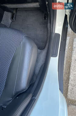 Хетчбек Nissan TIIDA 2011 в 
