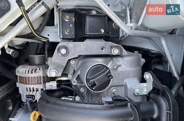 Хетчбек Nissan TIIDA 2011 в 