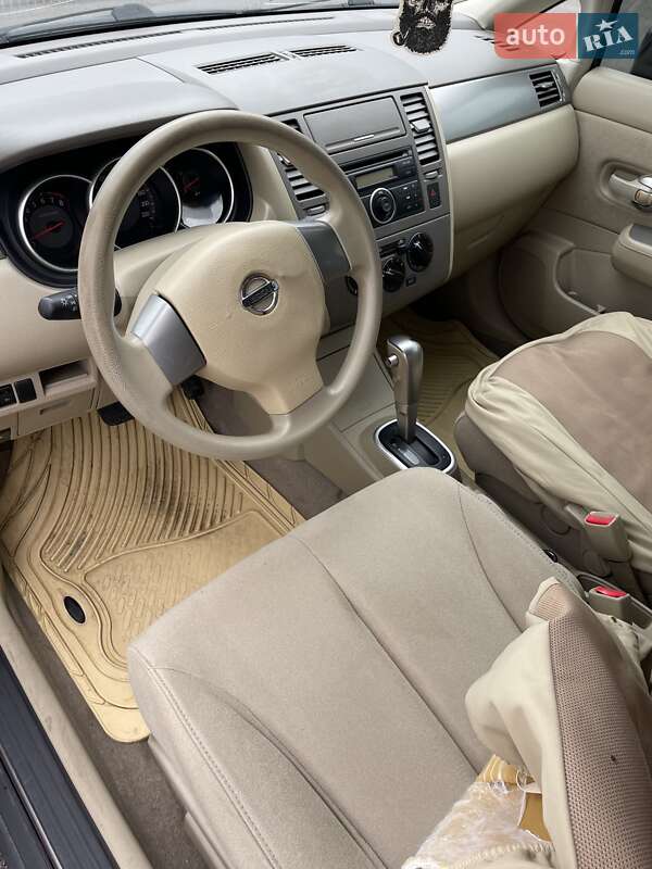 Седан Nissan TIIDA 2008 в Киеве