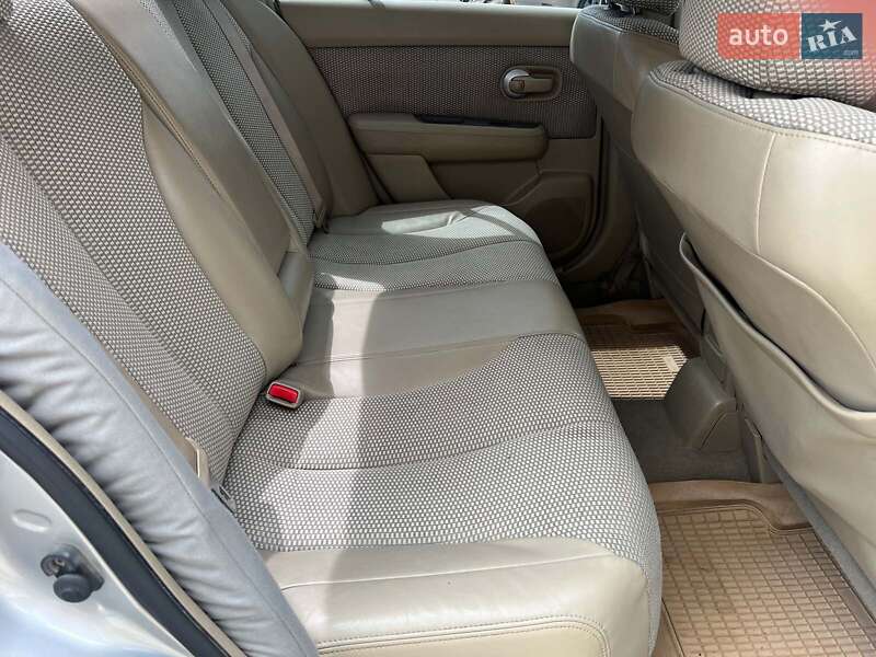 Седан Nissan TIIDA 2006 в Одессе
