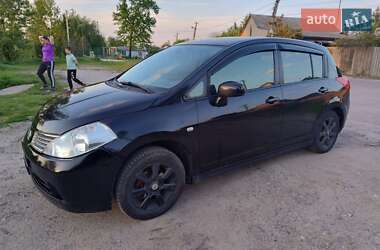 Хэтчбек Nissan TIIDA 2007 в 