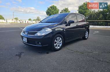 Хетчбек Nissan TIIDA 2006 в 