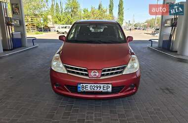 Хетчбек Nissan TIIDA 2010 в 