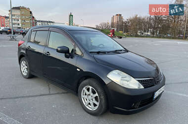 Хэтчбек Nissan TIIDA 2007 в Киеве