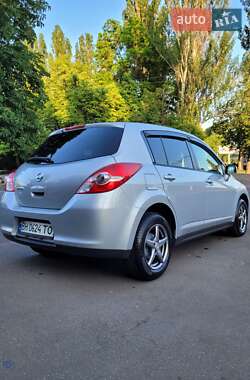 Хэтчбек Nissan TIIDA 2010 в Одессе