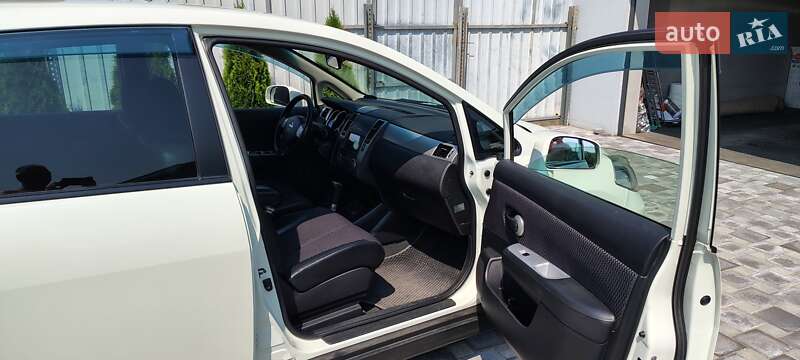 Хэтчбек Nissan TIIDA 2011 в Броварах