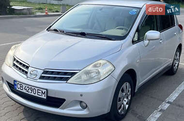 Хэтчбек Nissan TIIDA 2012 в Чернигове
