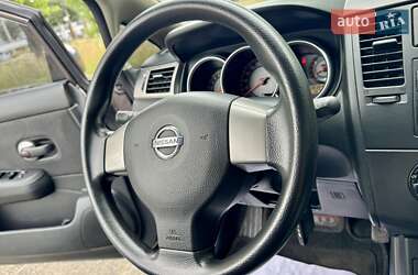 Хэтчбек Nissan TIIDA 2008 в 