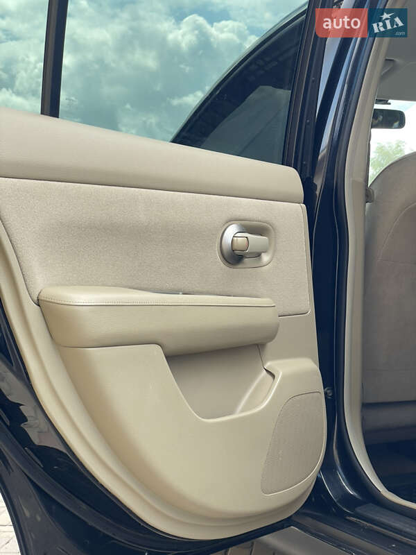 Хэтчбек Nissan TIIDA 2008 в Харькове