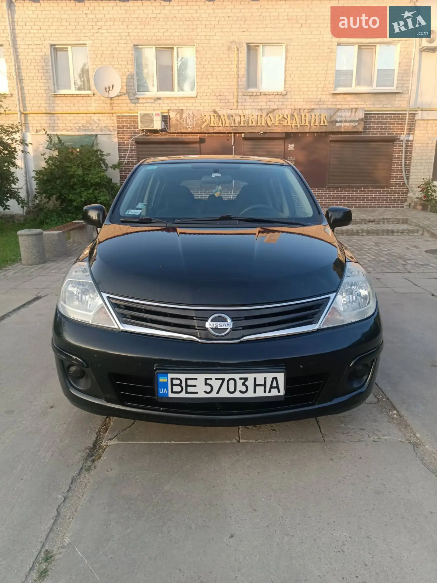 2010 Nissan Tiida - фото 1
