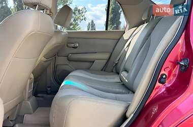 Седан Nissan TIIDA 2008 в 