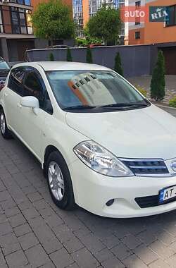 Хетчбек Nissan TIIDA 2011 в Івано-Франківську