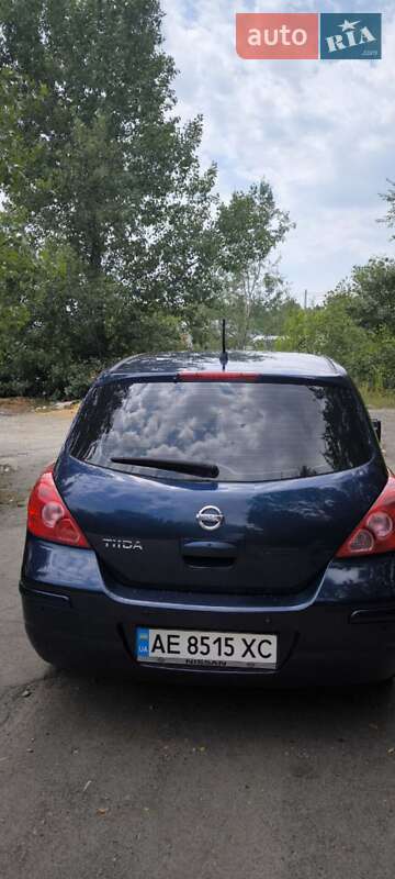 Хэтчбек Nissan TIIDA 2008 в Днепре