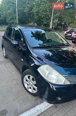 Хетчбек Nissan TIIDA 2008 в 