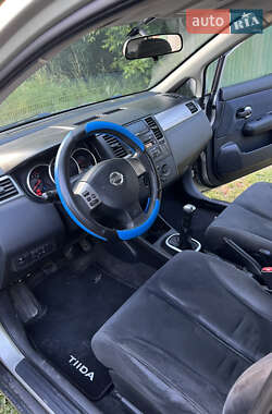 Хэтчбек Nissan TIIDA 2007 в Солотвине