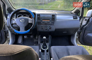 Хэтчбек Nissan TIIDA 2007 в Солотвине