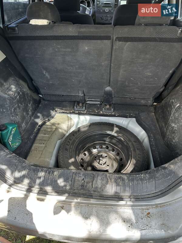 Хэтчбек Nissan TIIDA 2012 в Болехове фото 4 Хэтчбек Nissan TIIDA 2012 в Болехове