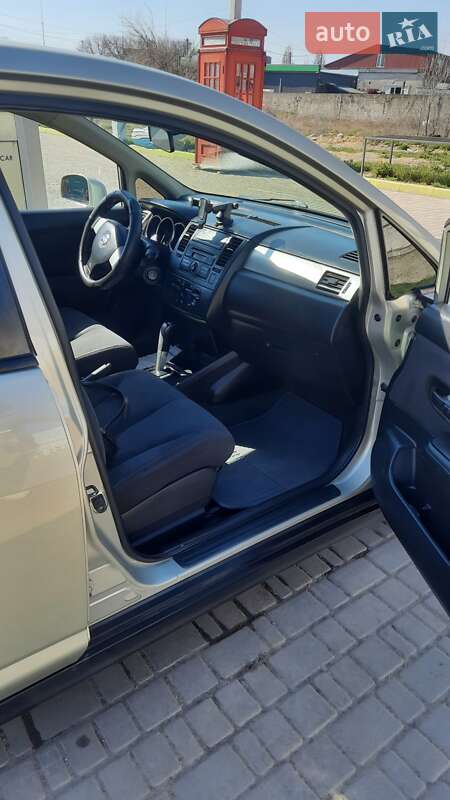 Хетчбек Nissan TIIDA 2008 в Одесі