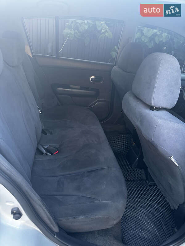 Хэтчбек Nissan TIIDA 2008 в Виннице фото 11 Хэтчбек Nissan TIIDA 2008 в Виннице