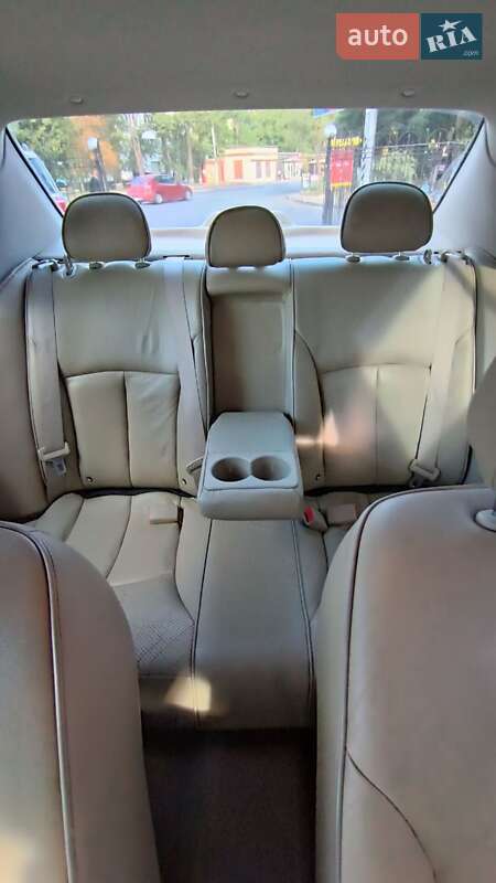 Седан Nissan TIIDA 2008 в Одессе