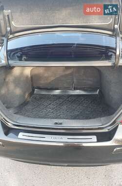Седан Nissan TIIDA 2010 в 