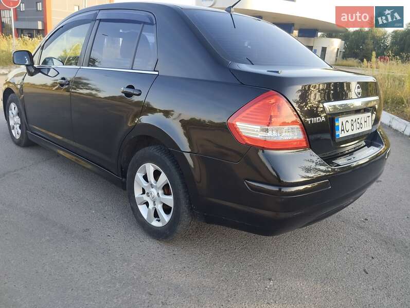 Седан Nissan TIIDA 2010 в Ковелі
