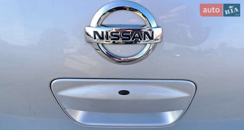 Хетчбек Nissan TIIDA 2010 в Києві фото 13 Хетчбек Nissan TIIDA 2010 в Києві