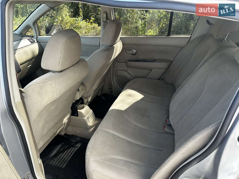 Хетчбек Nissan TIIDA 2007 в Києві