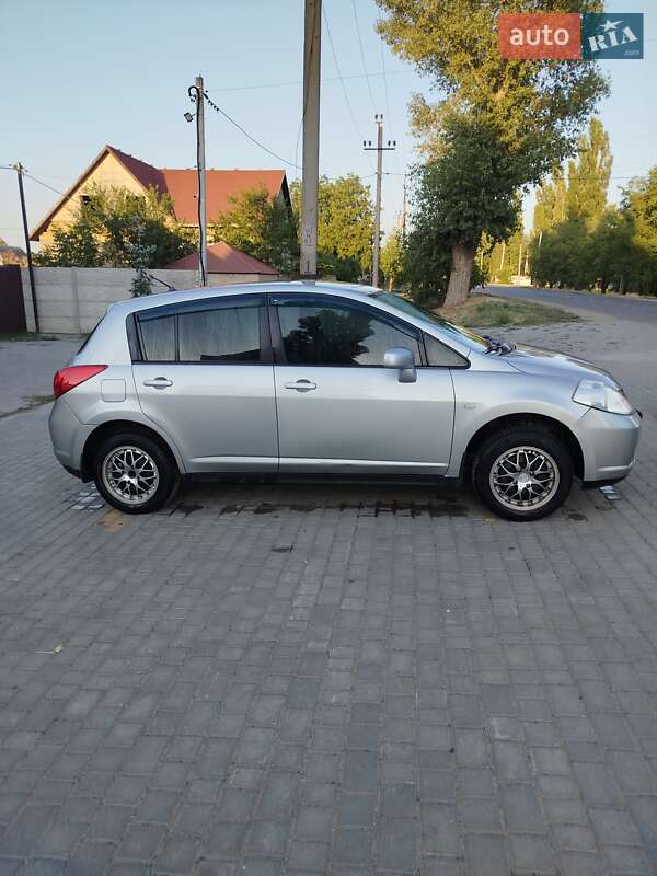 Хетчбек Nissan TIIDA 2006 в Роздільній фото 2 Хетчбек Nissan TIIDA 2006 в Роздільній