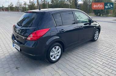 Хэтчбек Nissan TIIDA 2008 в Измаиле