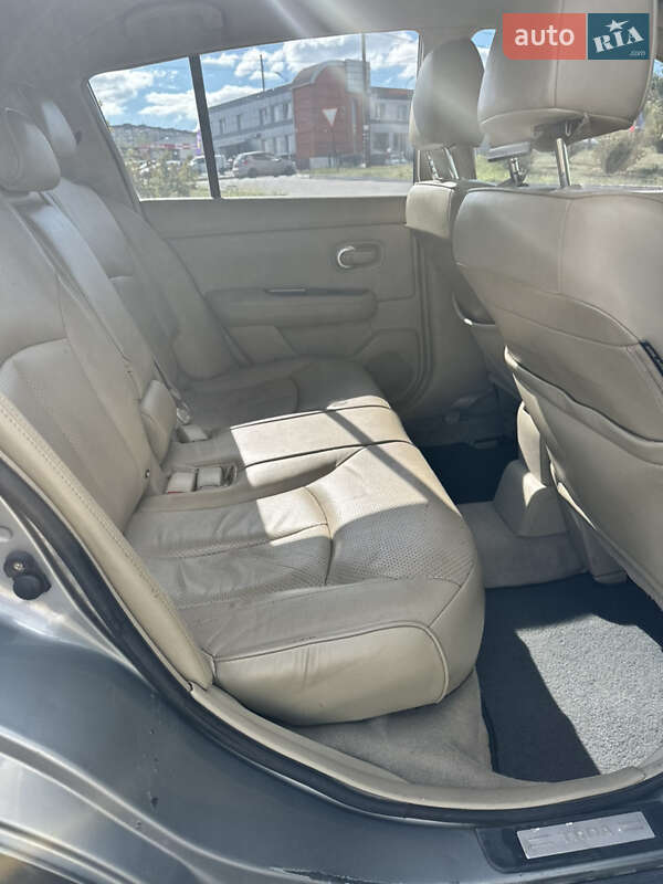 Хэтчбек Nissan TIIDA 2007 в Кривом Роге фото 11 Хэтчбек Nissan TIIDA 2007 в Кривом Роге
