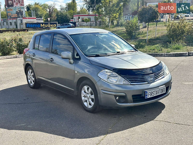 Хэтчбек Nissan TIIDA 2007 в Кривом Роге фото 6 Хэтчбек Nissan TIIDA 2007 в Кривом Роге