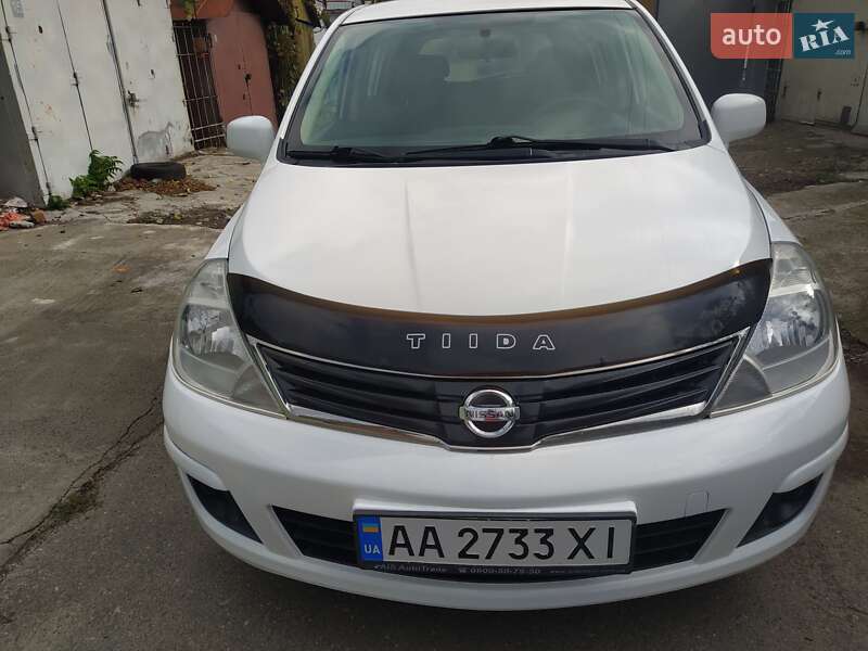 Хетчбек Nissan TIIDA 2013 в Одесі