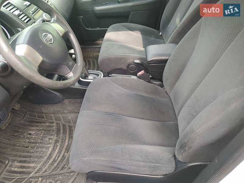 Хетчбек Nissan TIIDA 2013 в Одесі