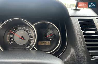 Хэтчбек Nissan TIIDA 2007 в 