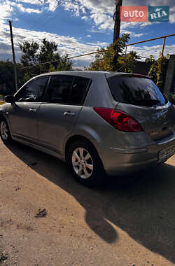 Хэтчбек Nissan TIIDA 2010 в Одессе