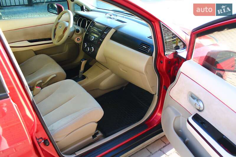 Хэтчбек Nissan TIIDA 2008 в Белой Церкви фото 20 Хэтчбек Nissan TIIDA 2008 в Белой Церкви