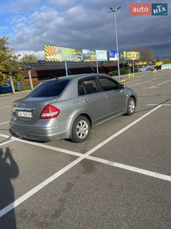 Седан Nissan TIIDA 2011 в Киеве фото 6 Седан Nissan TIIDA 2011 в Киеве